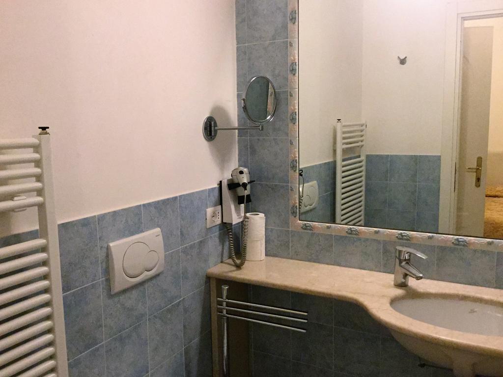 Gasthof Residenza Due Torri Check In Presso Vicolo Cattani 7