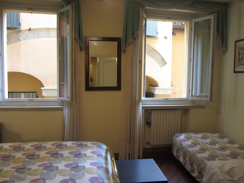 Via Del Carro
