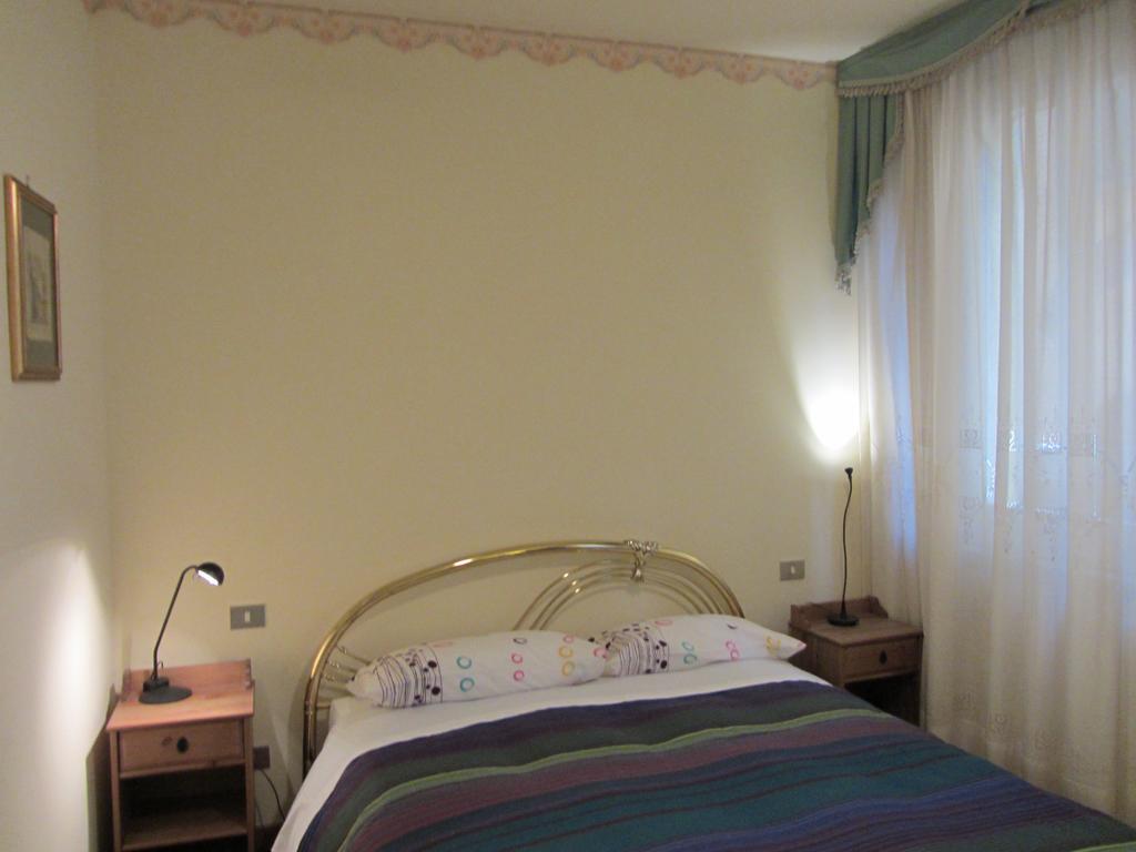 Bed & Breakfast Via Del Carro Bologna