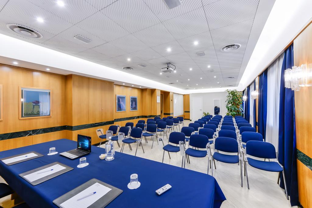 Airport Hotel Bologna
