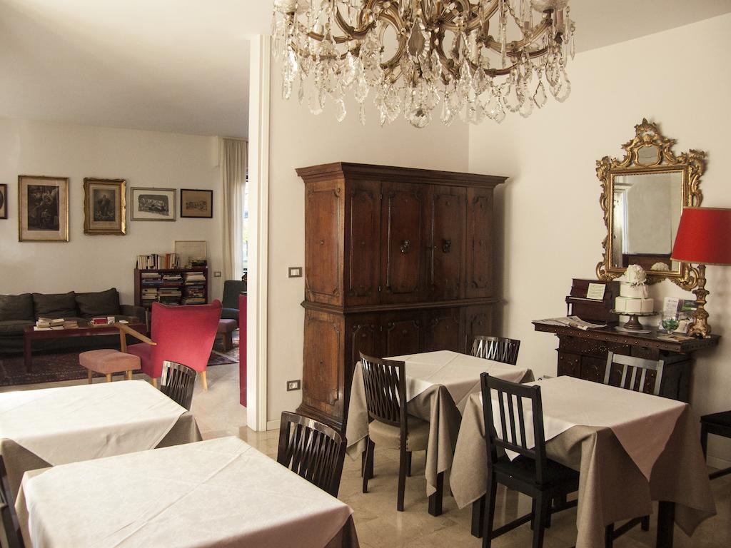 Couette-café La Madeleine Bologne