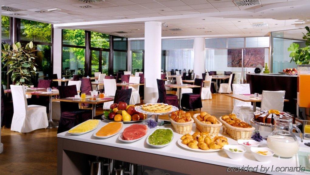 Hotel Savhotel Aemilia Bolonha