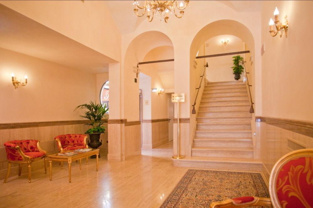 Cavour Hotel 3*