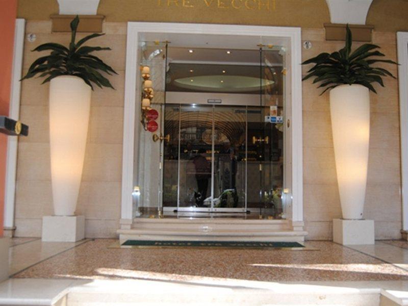 Hotel Zanhotel Tre Vecchi 4*