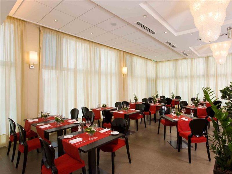 Hotel Cosmopolitan 4*