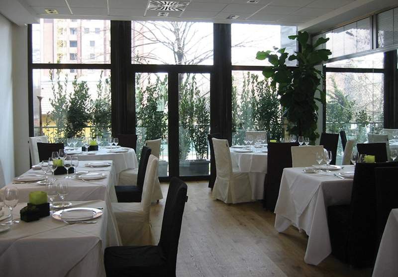 Hotel Savhotel Aemilia 4*