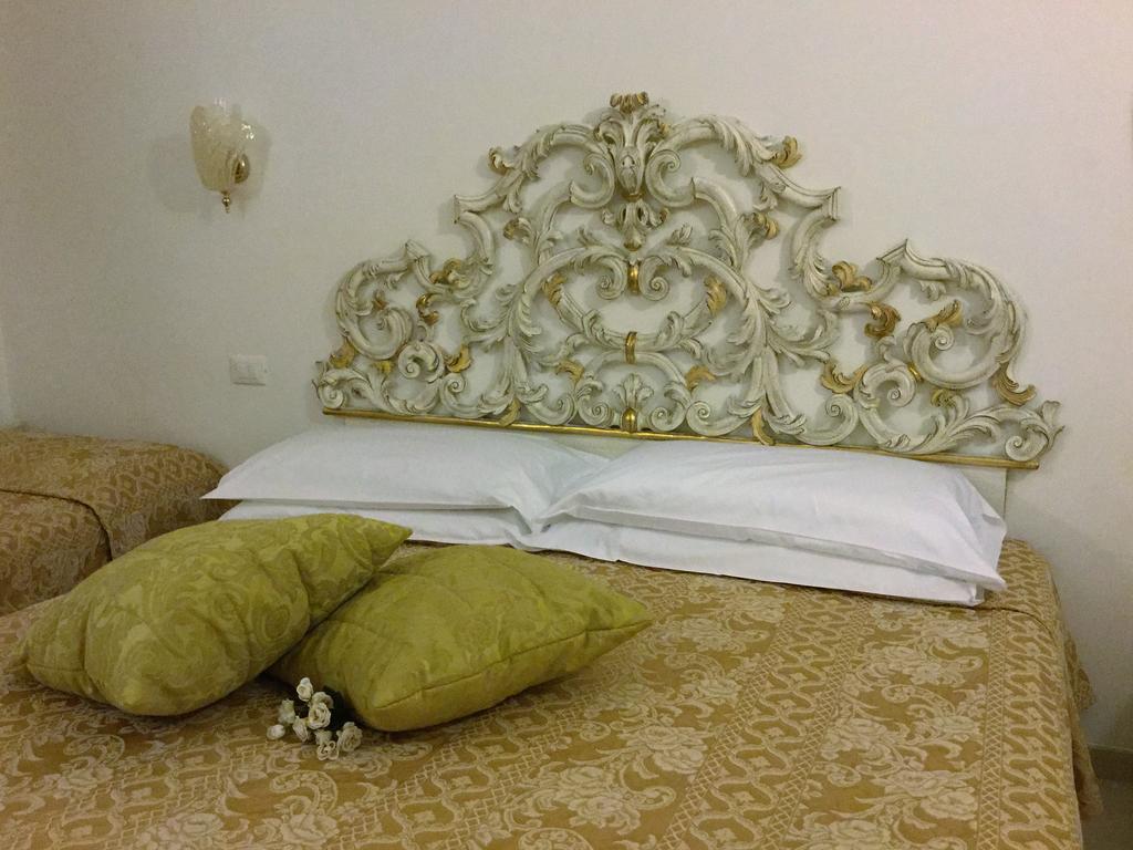 Guest house Residenza Due Torri Check In Presso Vicolo Cattani 7