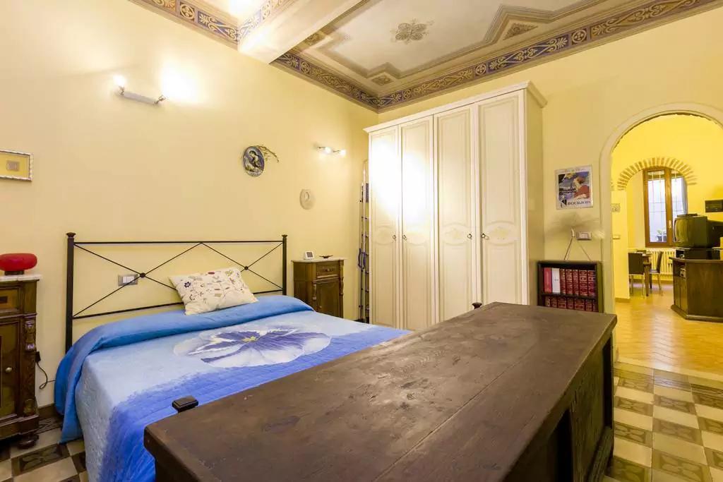 Housmart Palestro 5