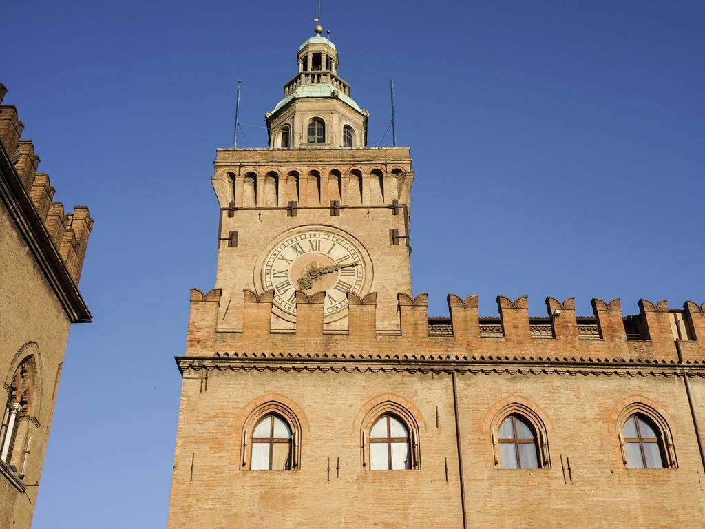 Casa Isolani Piazza Maggiore 1.0 2* Bologna