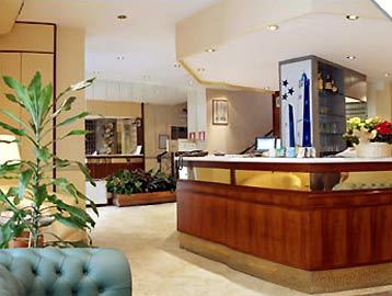 Hotel Nuovo Del Porto 3*