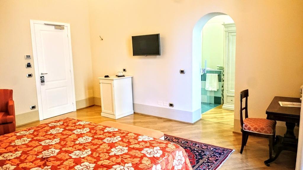 Casa Isolani Luxury Piazza Maggiore Pensión