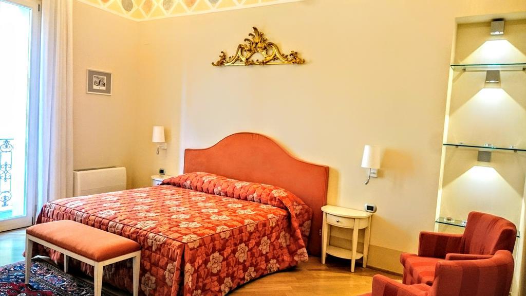 Pensión Casa Isolani Luxury Piazza Maggiore 2*