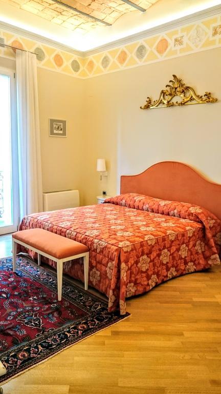Pensión Casa Isolani Luxury Piazza Maggiore Bolonia
