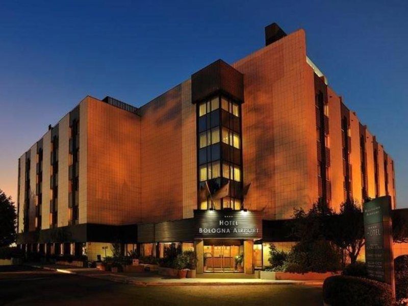 Airport Hotel 4*