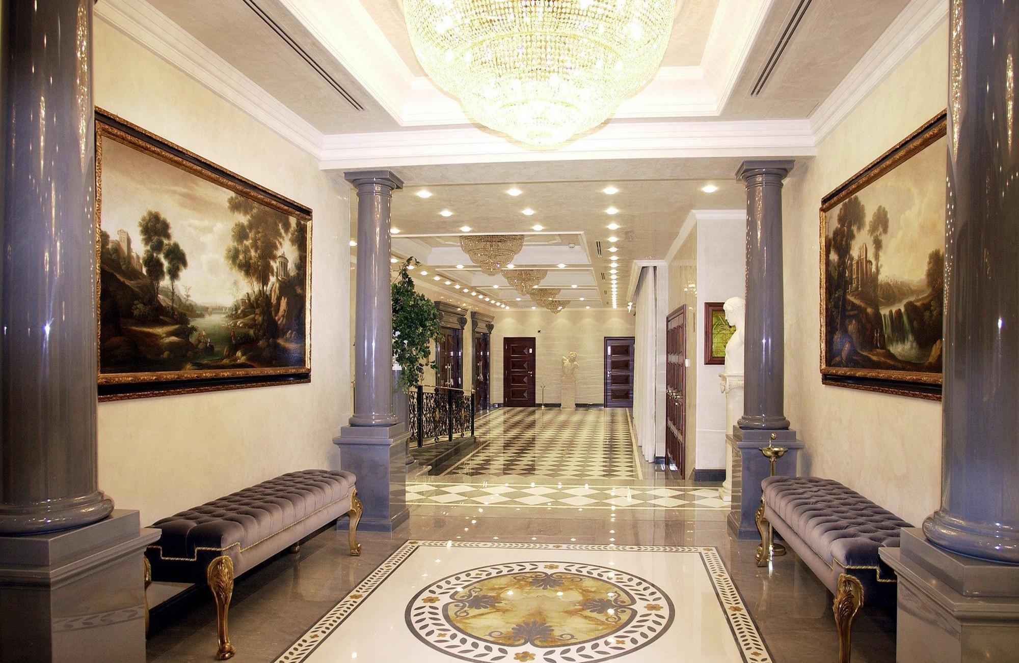 Royal Carlton 4*
