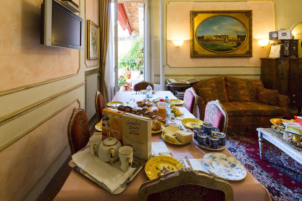 Acomodação com café da manhã  Antica Residenza D'azeglio Room&breakfast Di Charme 2*