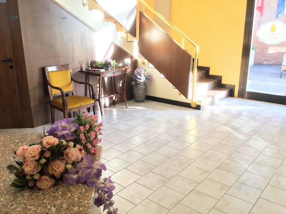 Marco Polo Self Check-in 3* Bologna