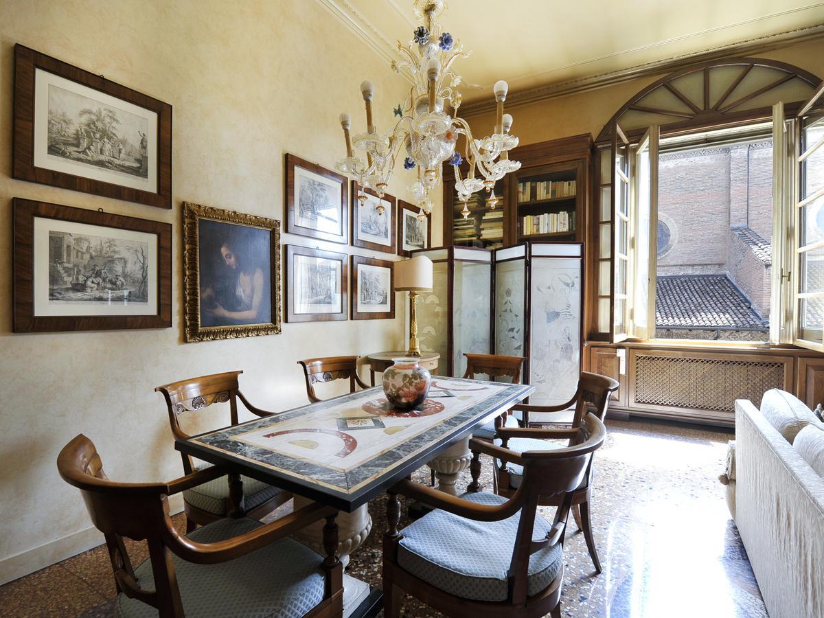 Ur-nest Strada Maggiore *