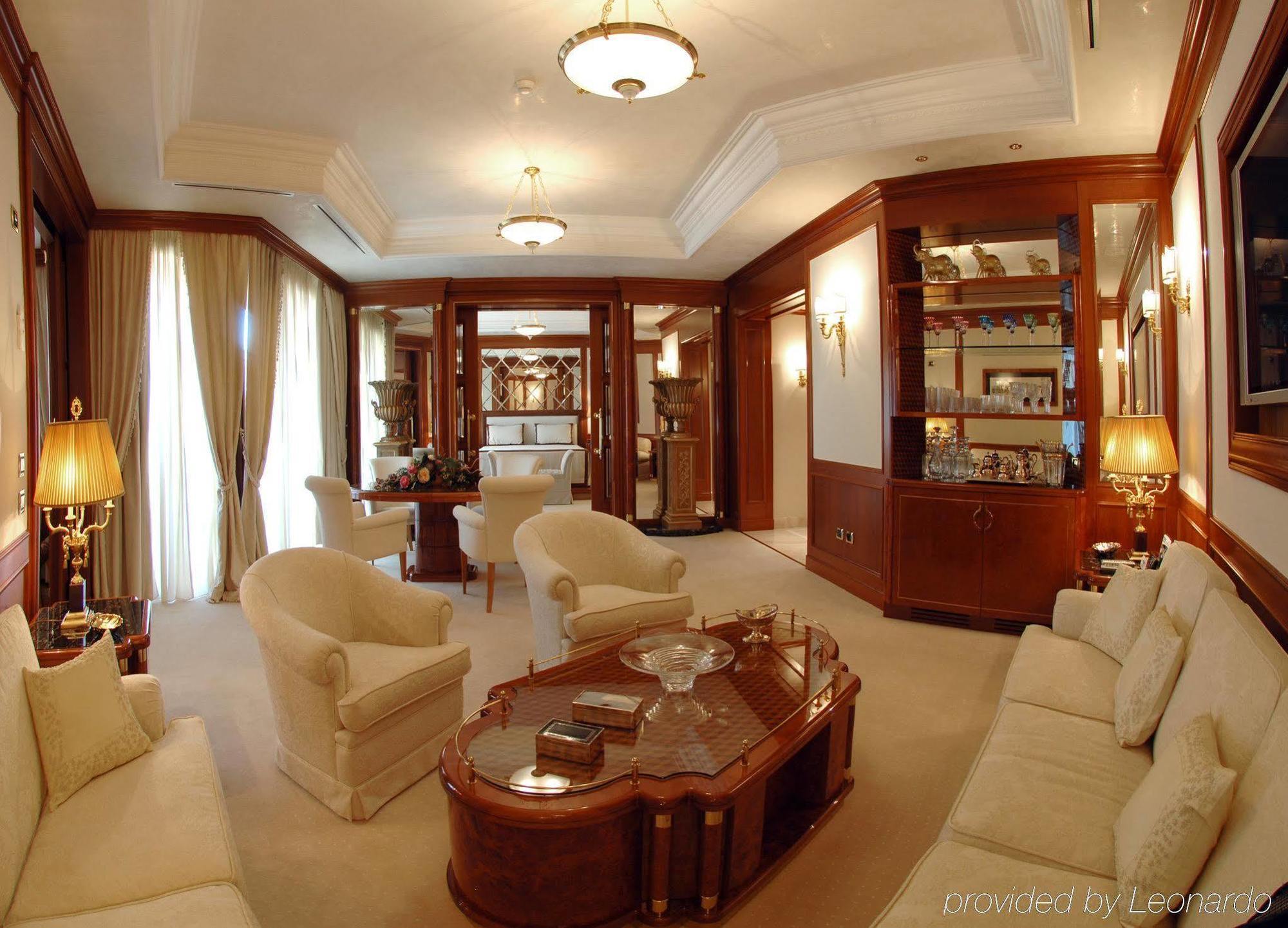 Hotel Royal Carlton