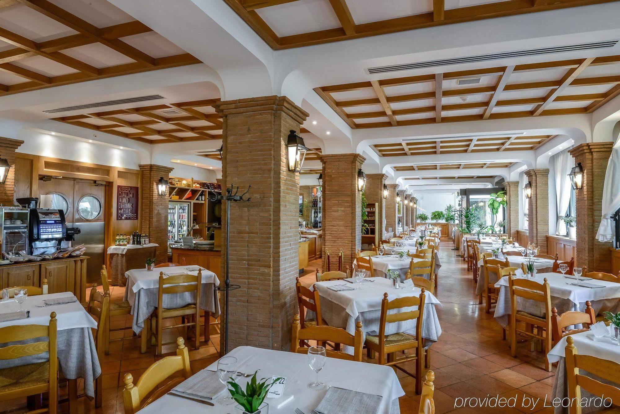 Airport Hotel 4*