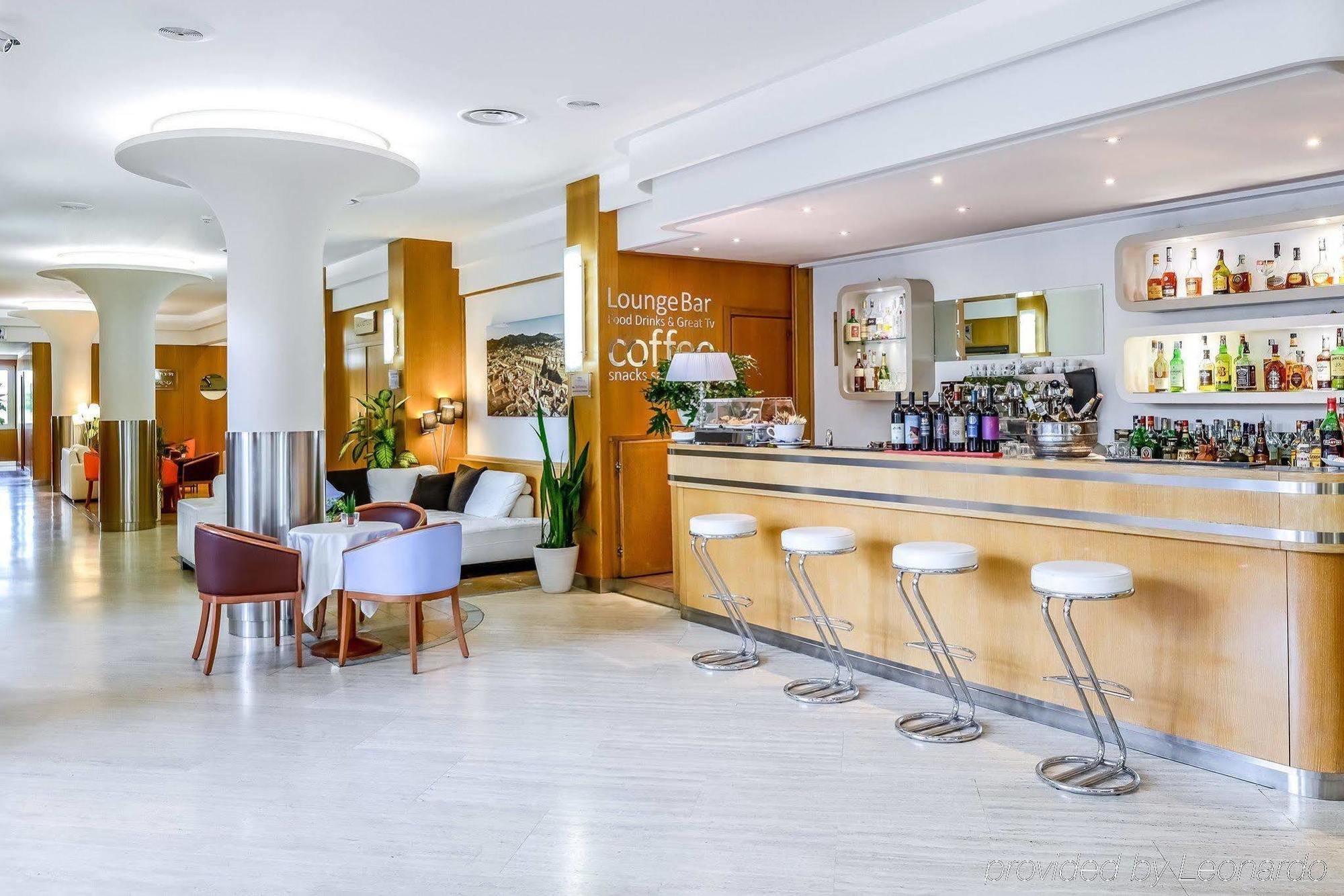 Airport Hotel 4*