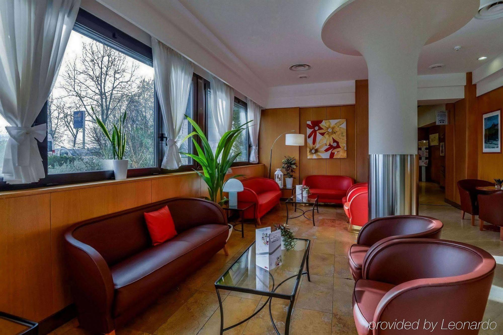 Airport Hotel