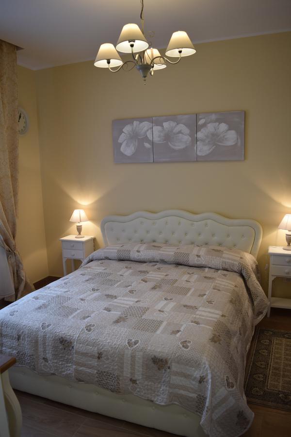 Bed & Breakfast Mercedes 2*