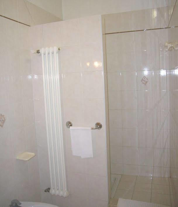 Hotel San Vitale *