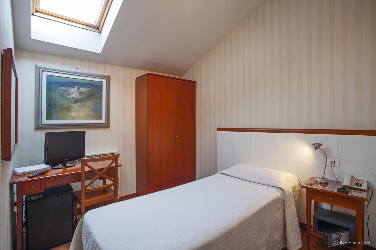 Blumen Hotel 3*
