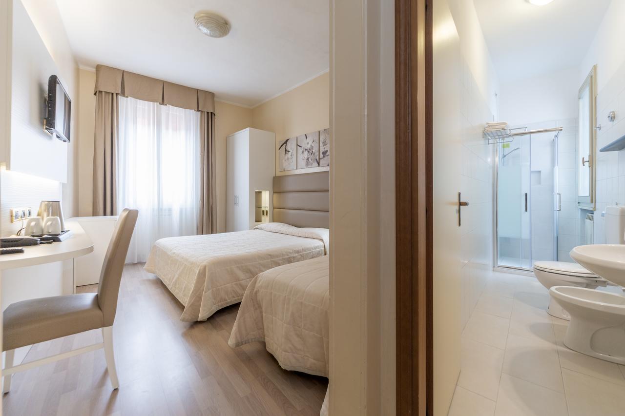 Hotel University 3*