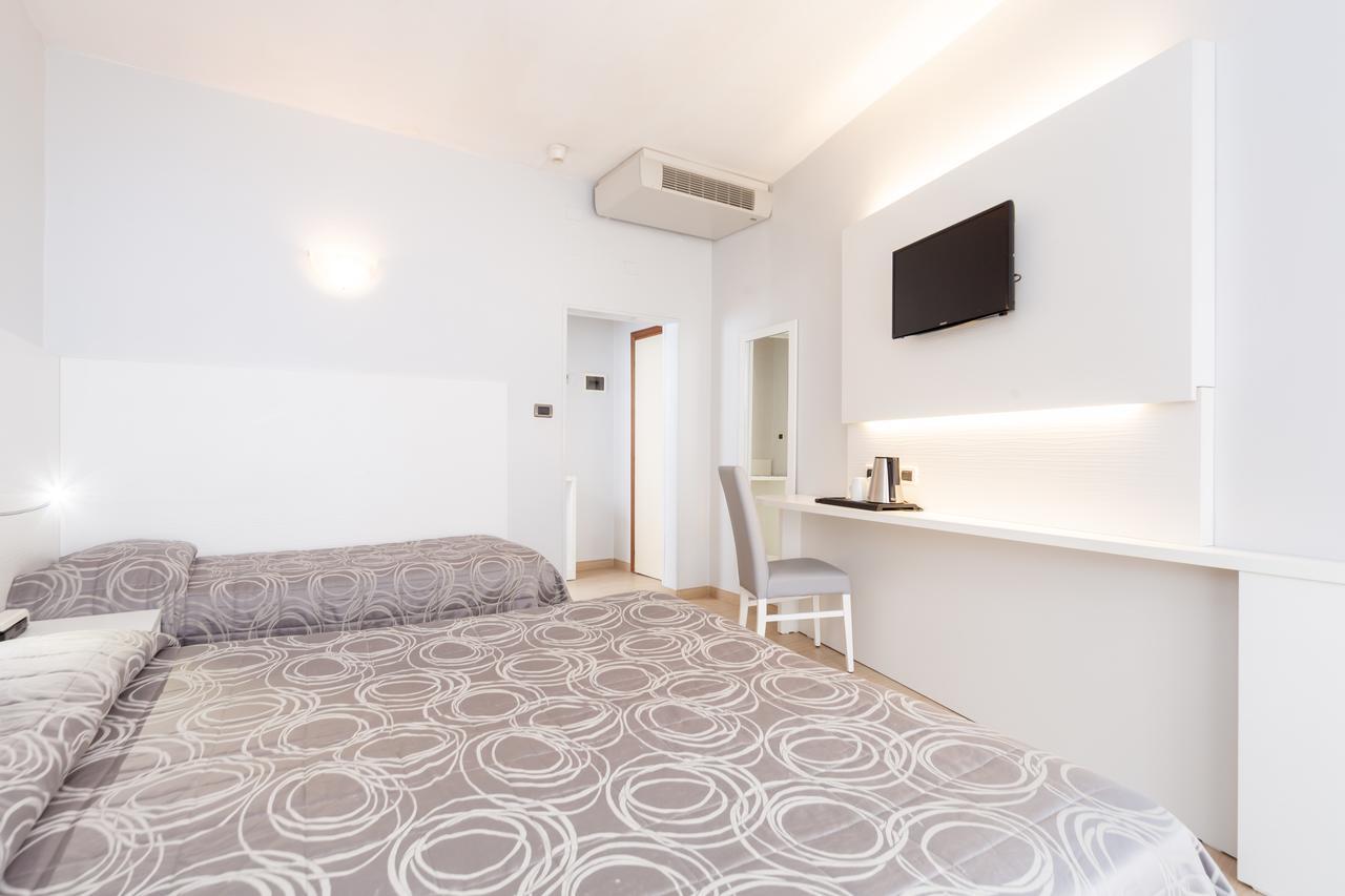 Hotel Hotel University