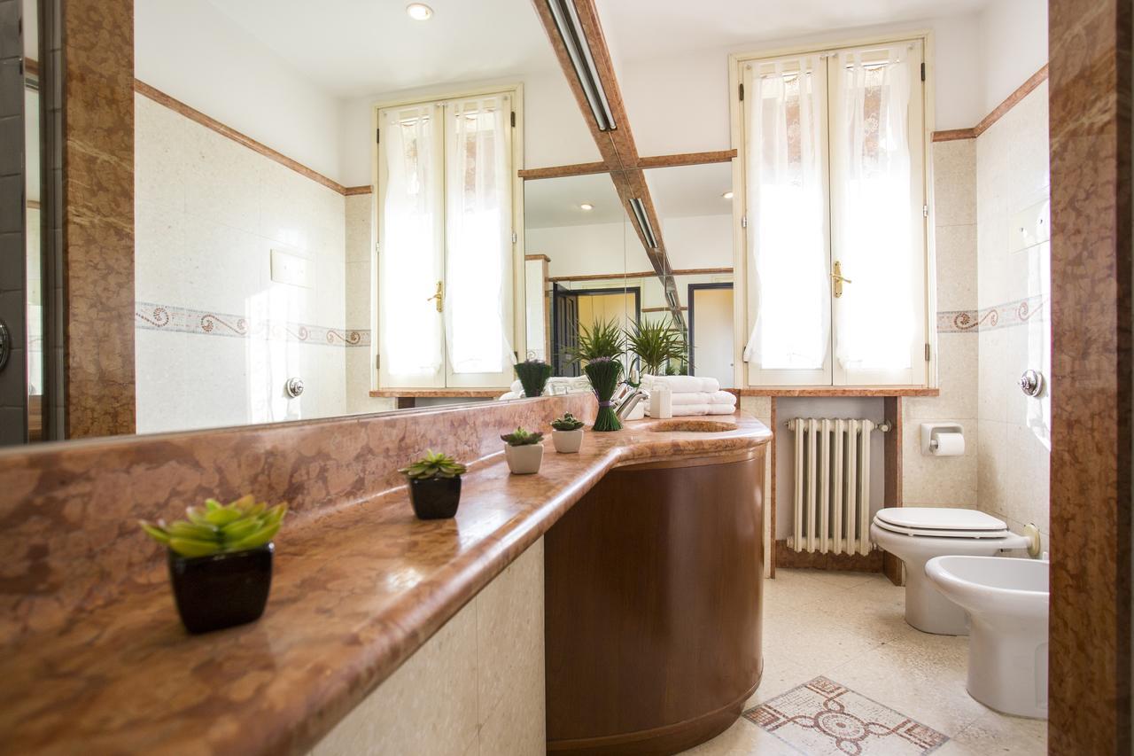 Residenza Bianconcini Acomodação com café da manhã  2*