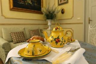 B&bt Antica Residenza Dazeglio 2*
