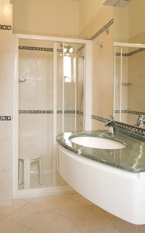Astor 3*