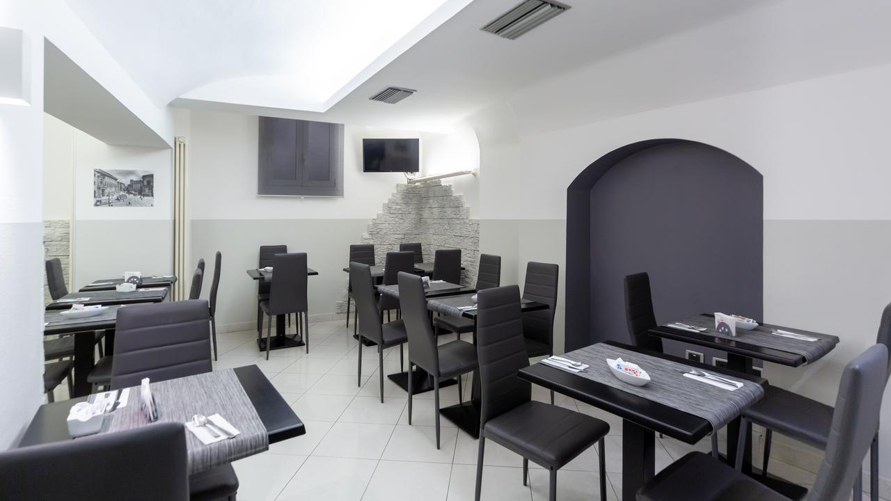 Hotel Hotel University 3*