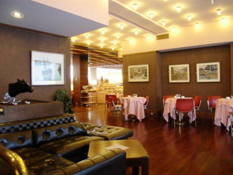 Hotel Grand Elite 4*