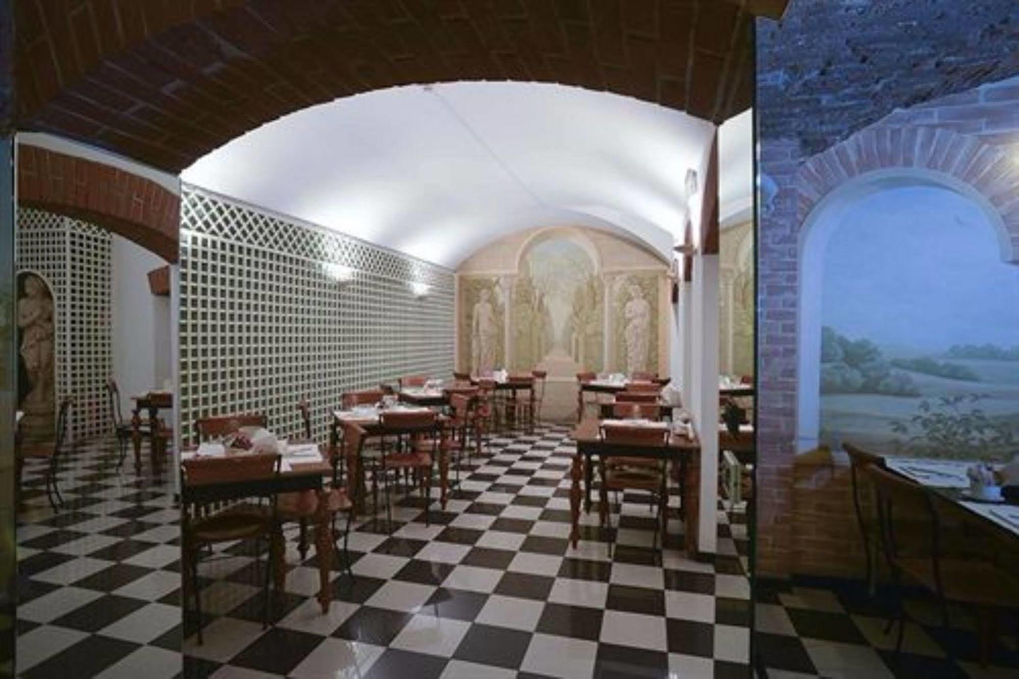 Zanhotel Tre Vecchi Hotel 4*