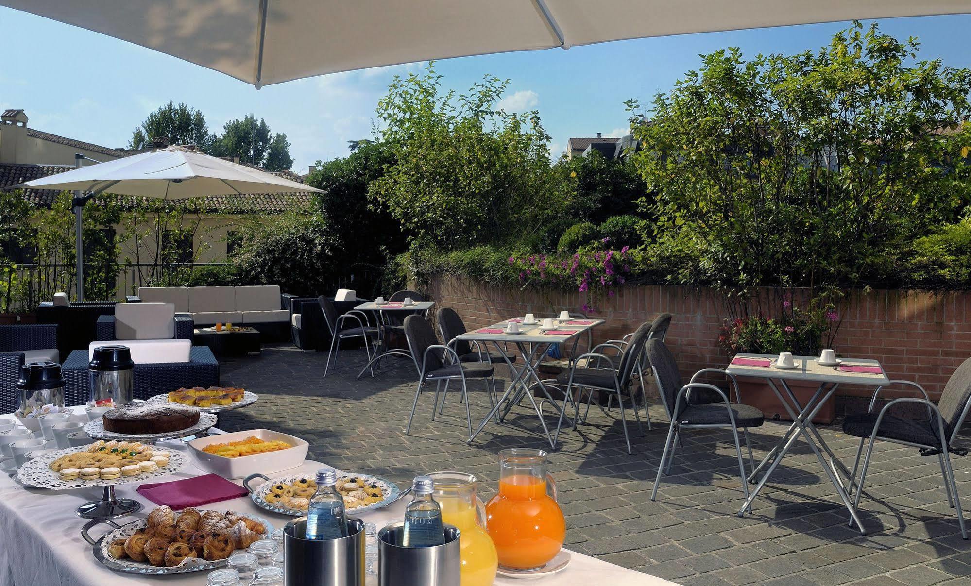 Hotel Savhotel Aemilia