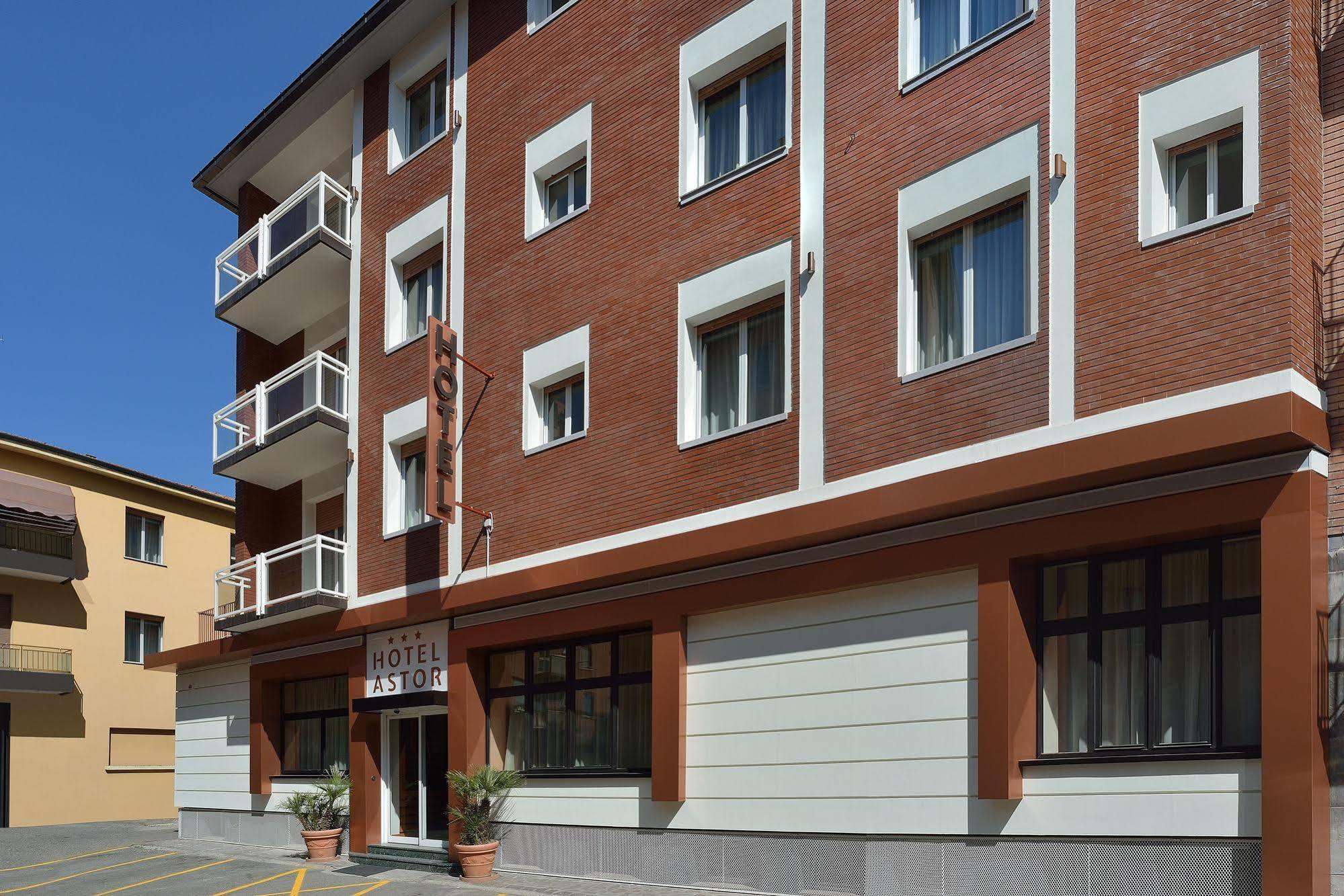 Hotel Astor 3*