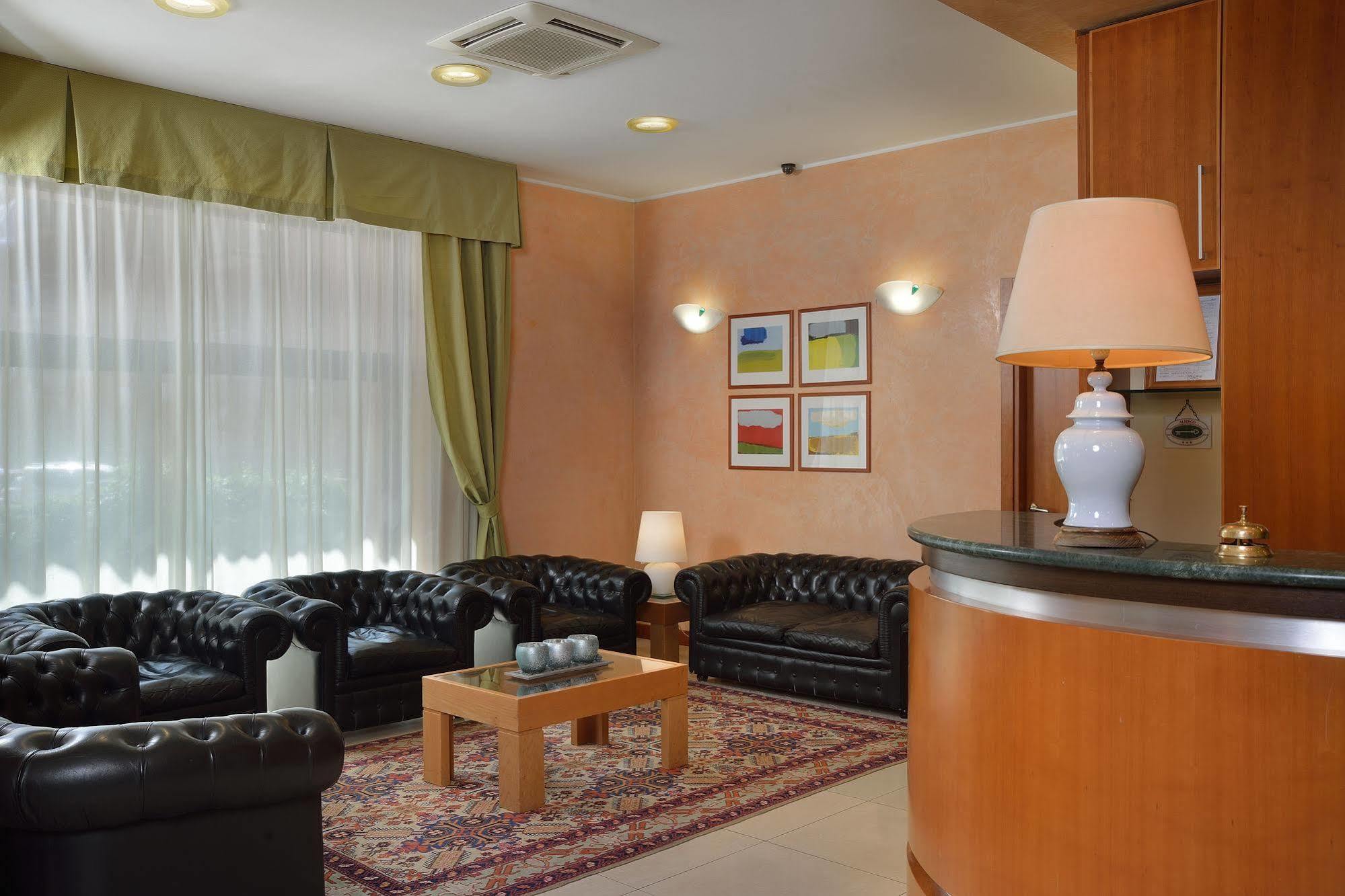 Astor Hotel 3*