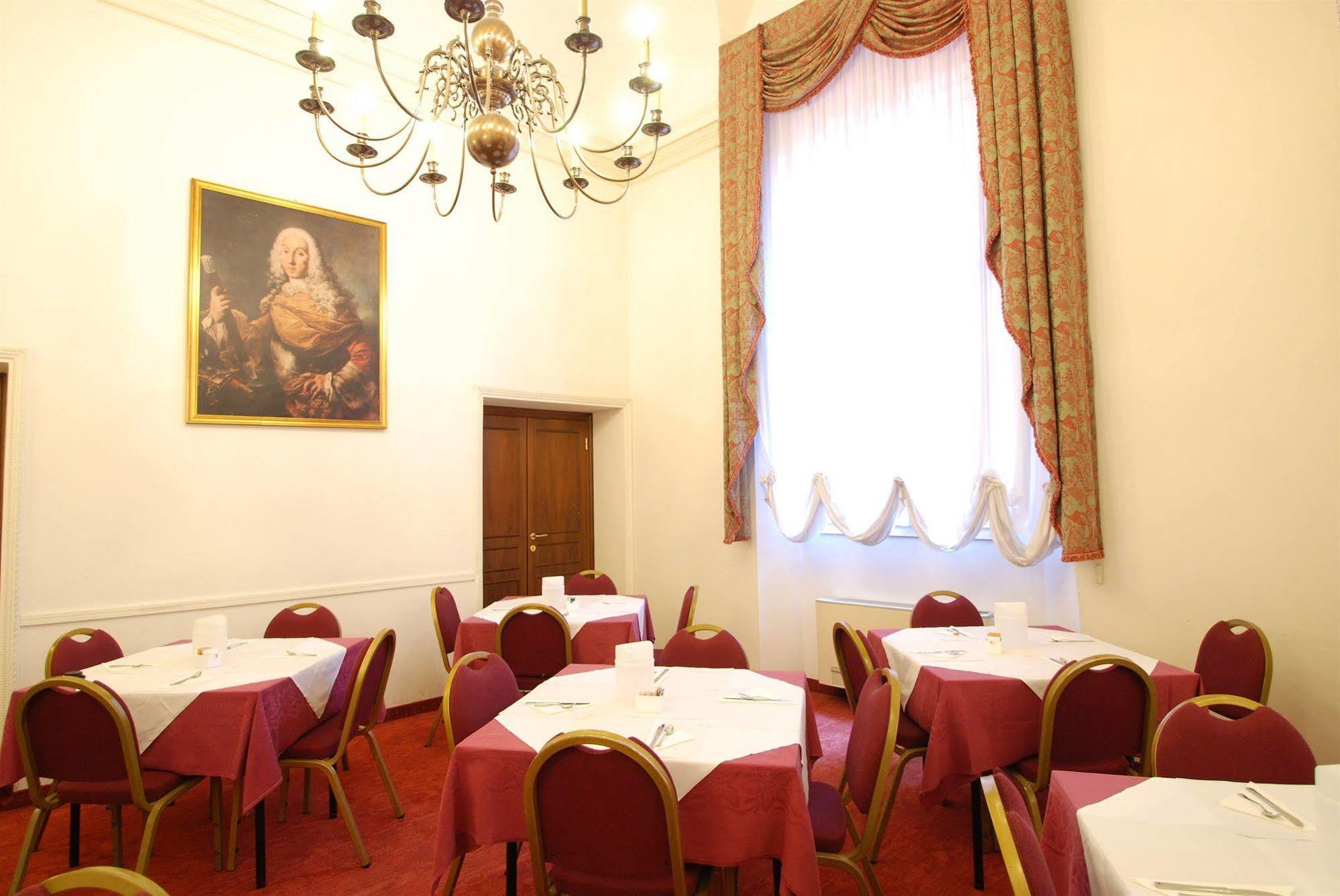 Palace Centro 3* Bologne