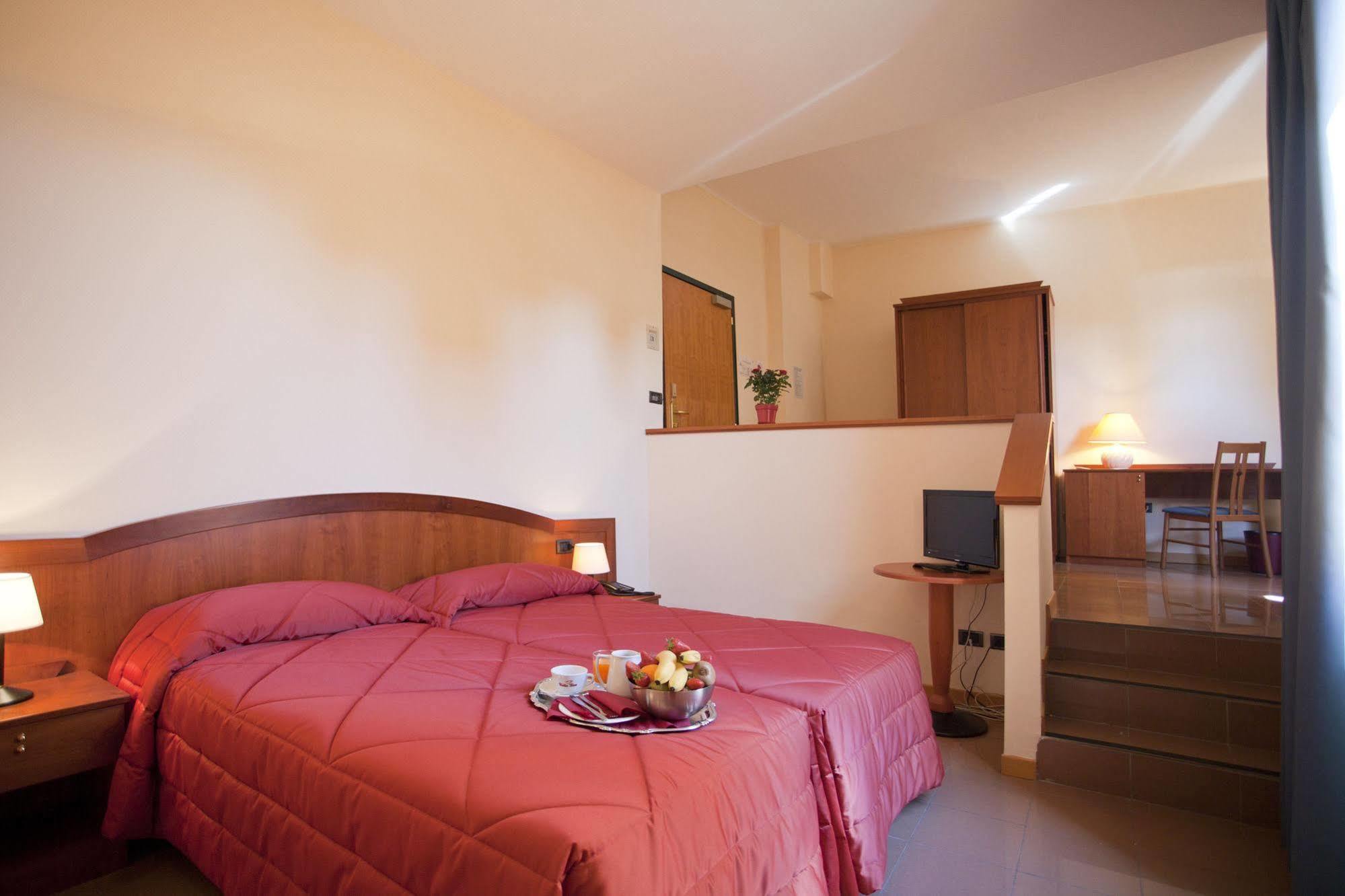 Cavour 3*