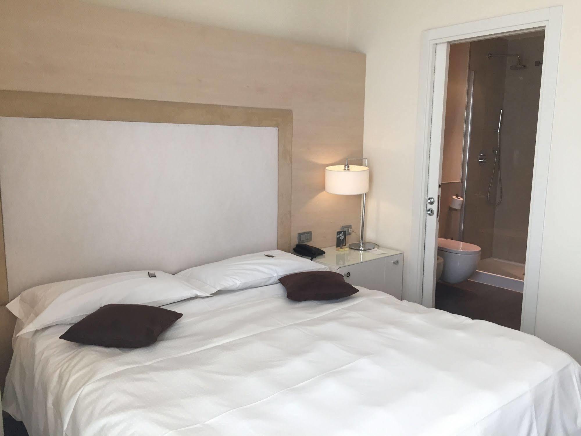 Hotel Smy