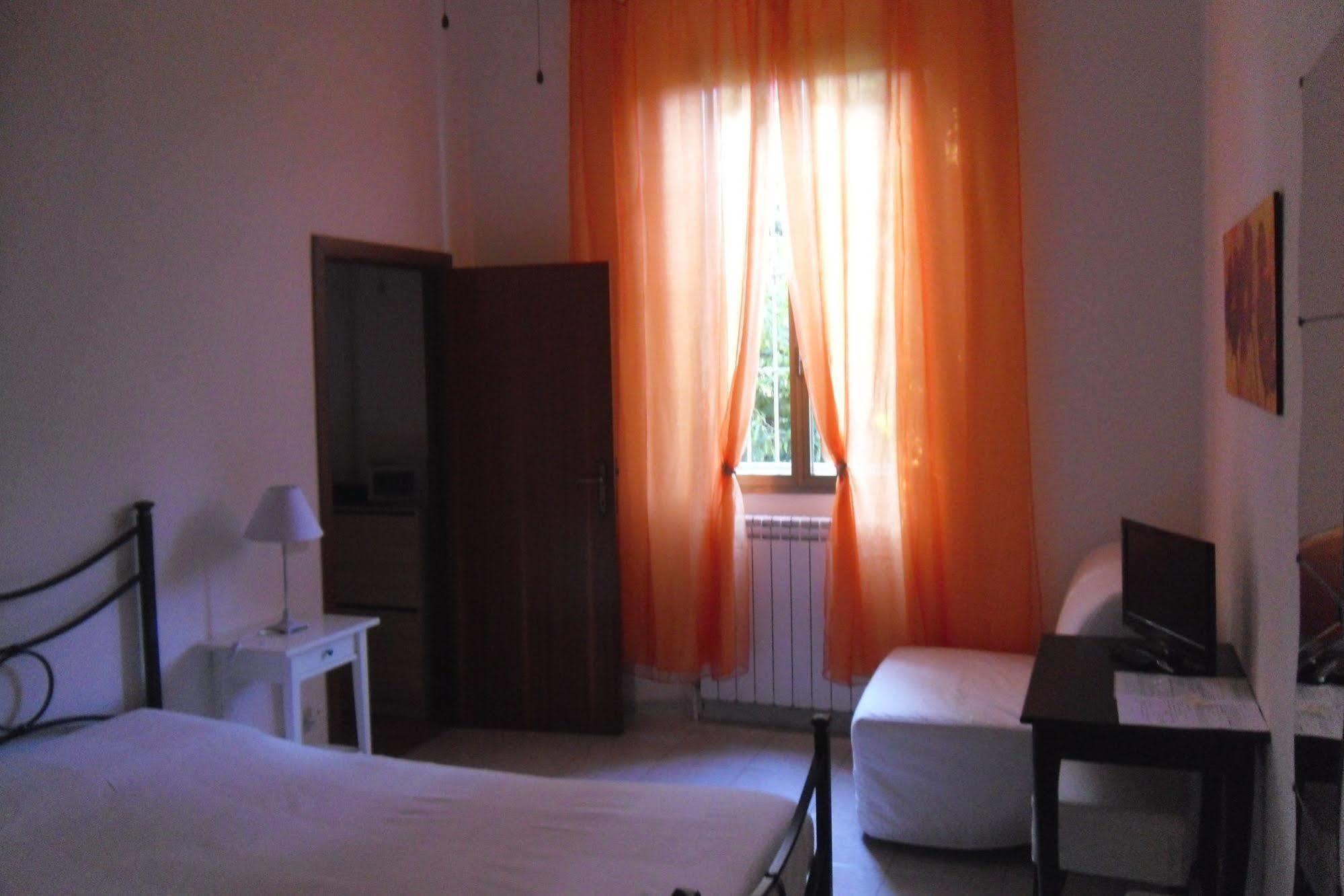 Guest house Il Giardino Nel Parco R&b