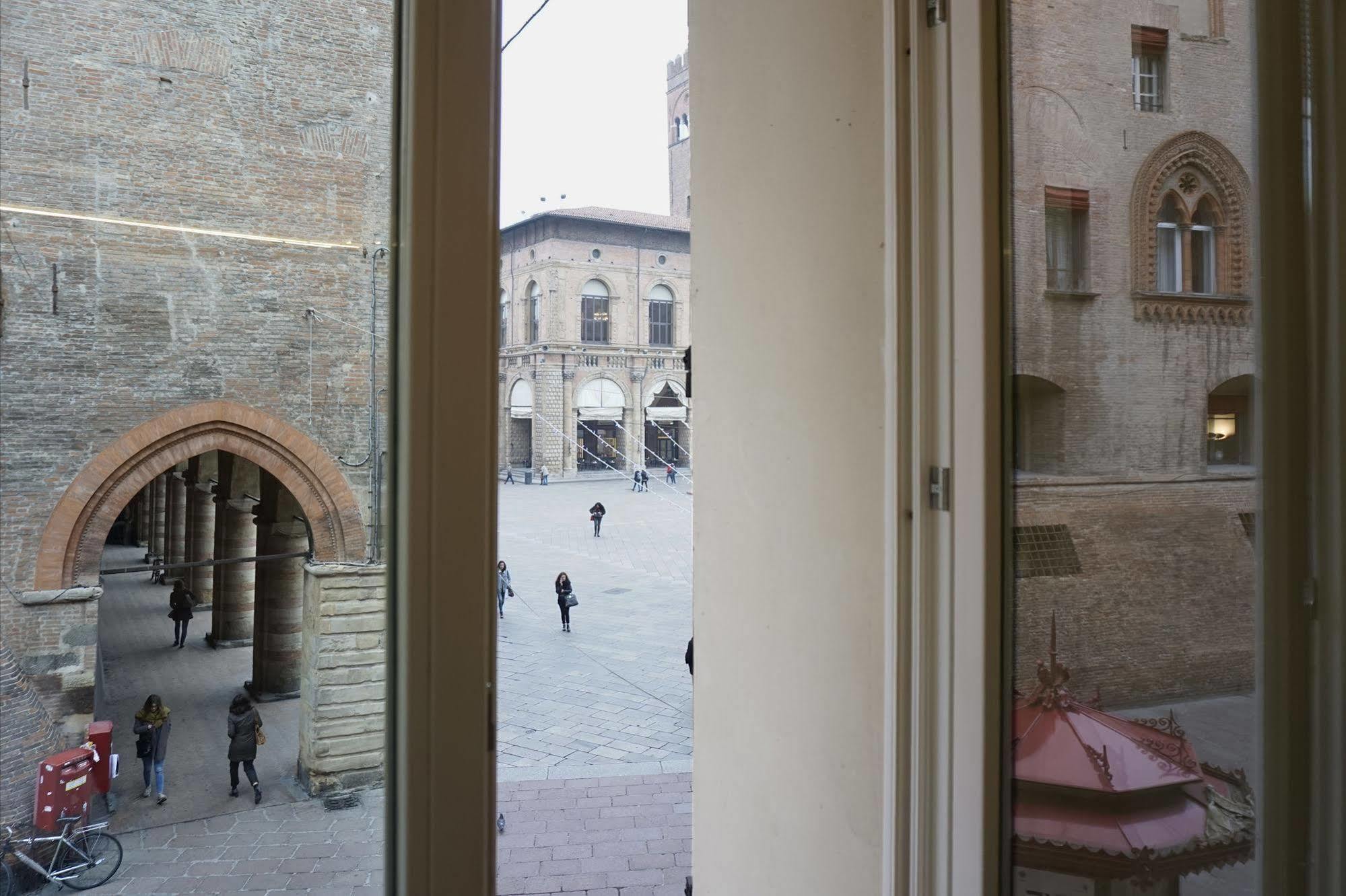Gasthof Casa Isolani Luxury Rooms Piazza Maggiore Bologna