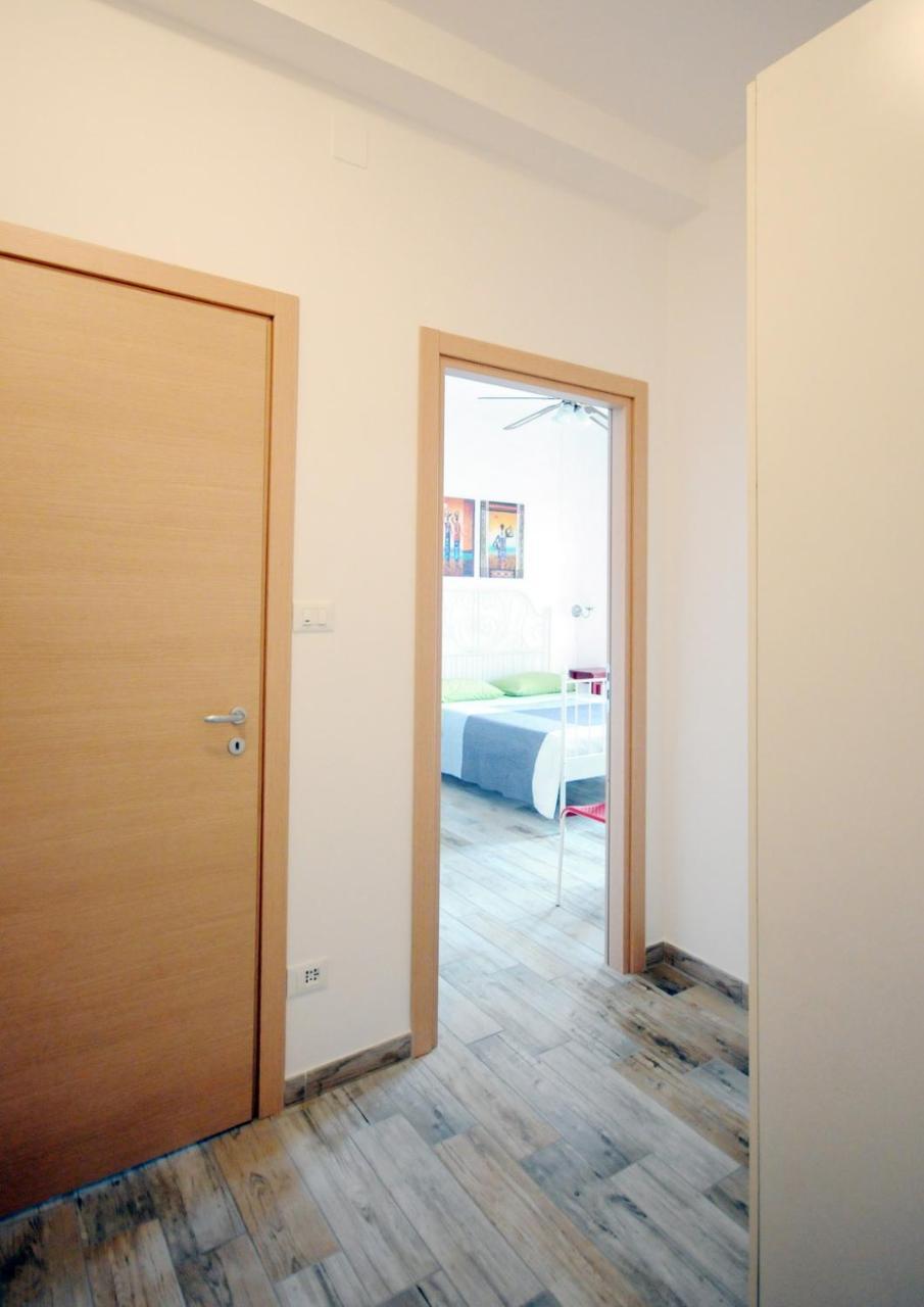 Cortesia 4 *
