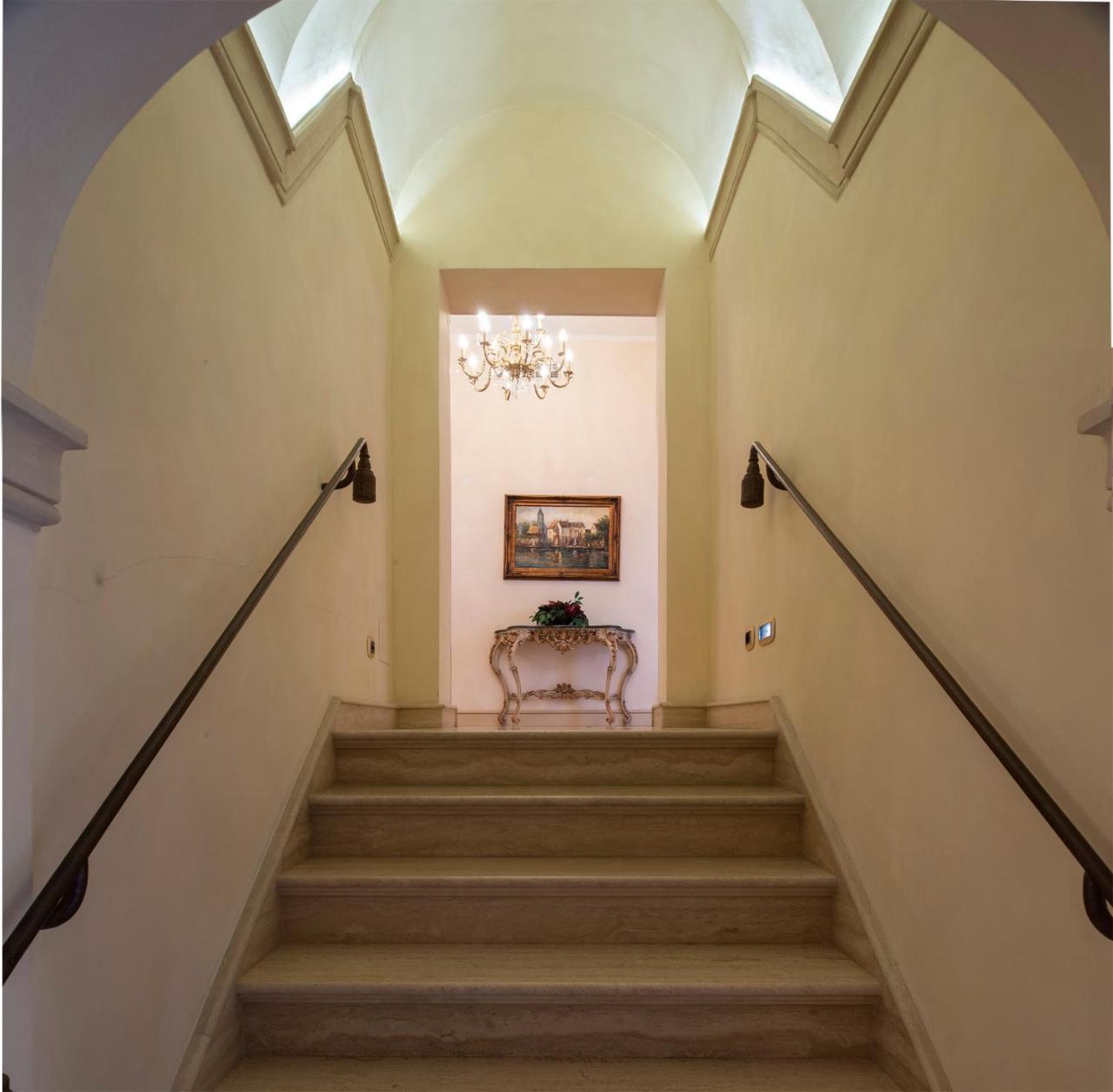 Hotel Cavour 3*