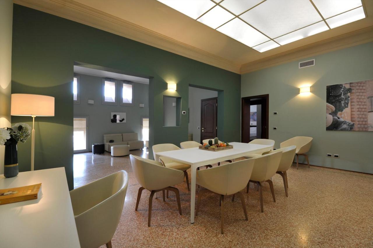 Palazzo Banchi Halldis *
