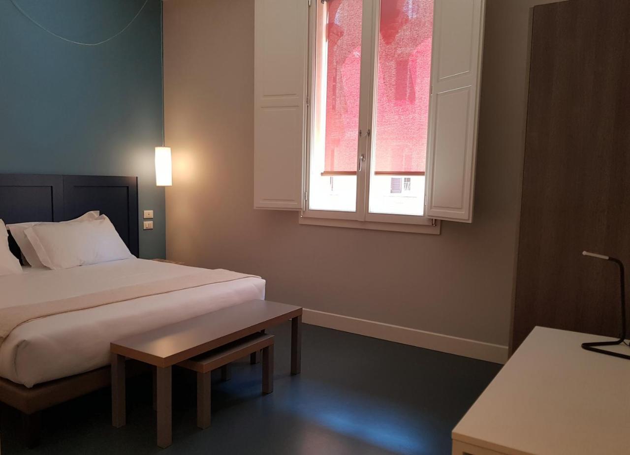 Apartahotel Almarossa Bolonia