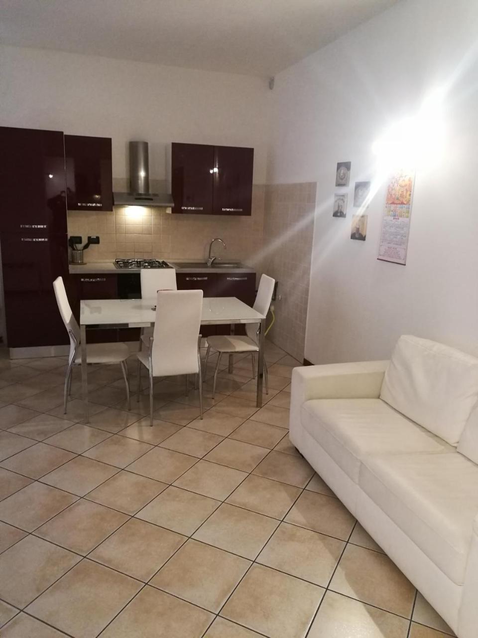 Residenza Ugo Bassi Apartamento *
